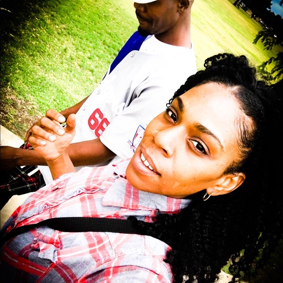 Meet your Posher, Crystal - Picture 7 of 14